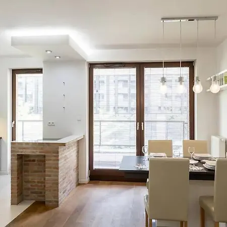 Golden - Big Luxury And Bright - Siedmiogrodzka 1 *